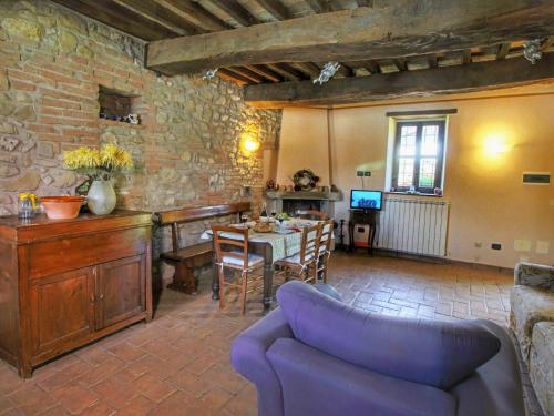 Apartment in Todi with Pool & History, Todi (foto 10)