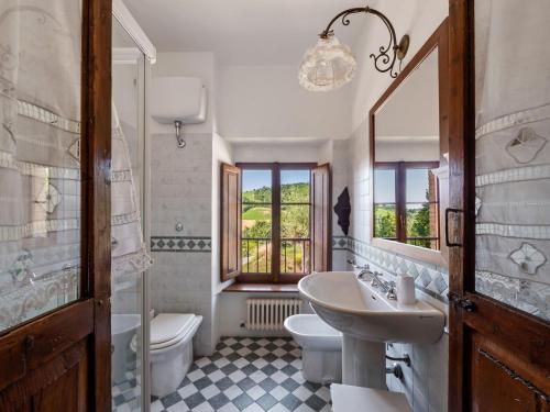 Bathroom, Pleasing Holiday Home in Frontino with Swimming Pool in Frontino