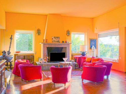 Exquisite Villa in Montefiascone with Garden