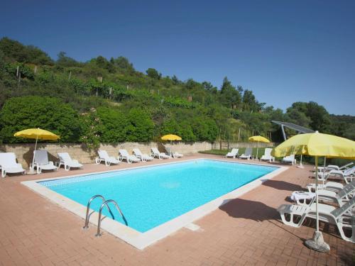 Cozy Farmhouse in Paciano with Private Pool