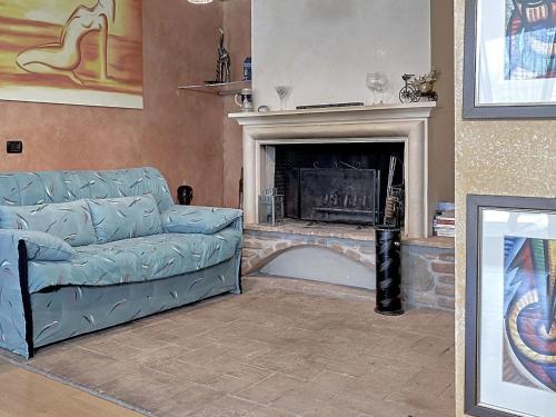 Cozy Holiday Home in Valtopina Italy with Private Pool