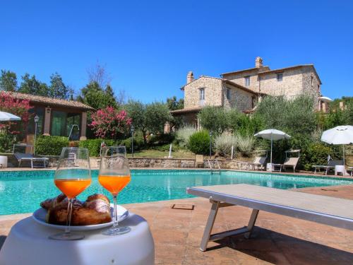 Picturesque Holiday Home in Assisi with Pool