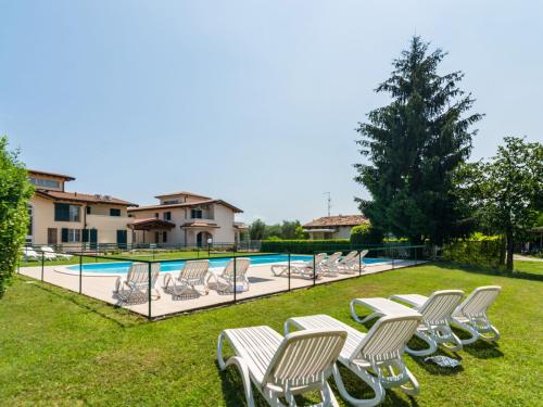  Scenic Apartment in Sal with Swimming Pool, Pension in Salò