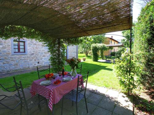  Cozy Farmhouse in Cortona with Swimming Pool in Cortona