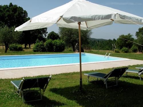 Farmhouse in Sorano with Swimming Pool Terrace Barbecue