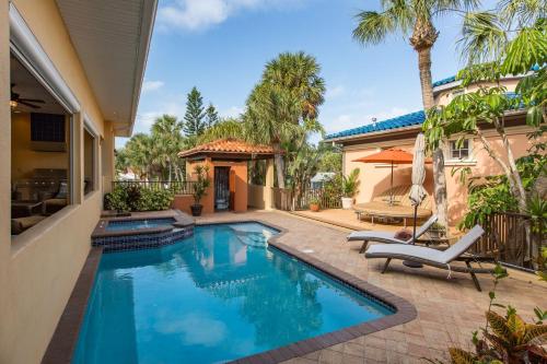 Clearwater Beach Elegance home - image 3
