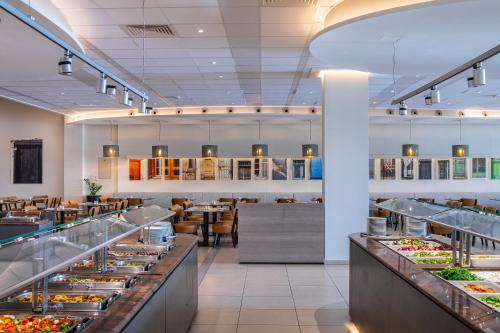 Restaurant, Mayfair Hotel in Paphos