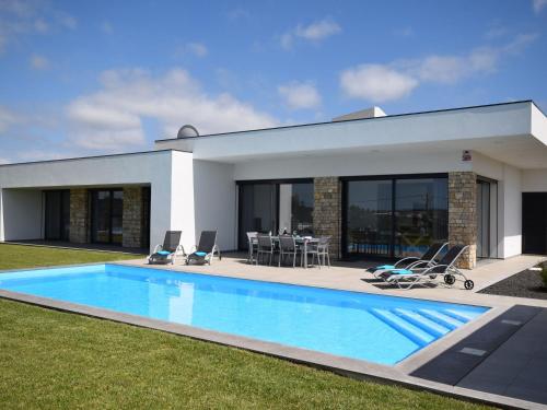  Villa in Alcoba a with private pool heated in high season, Ferienwohnung in Fragosas