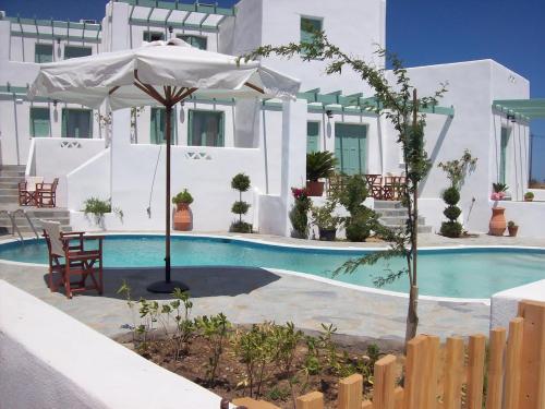 Skyros Lithari Retreat - Poolside, Near the Sea