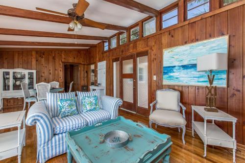 Coastal Escape - Indian Rocks Beach apts - image 3