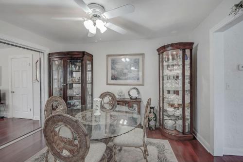 Seas The Day - Monthly Beach Rental home - image 2