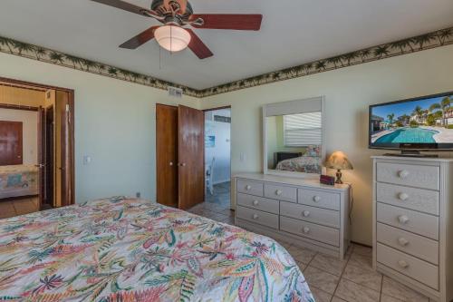 Gulf Sunset Oasis - Beach Front apts - image 7