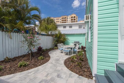 Frenchy's Cottages on East Shore 490 home - image 2