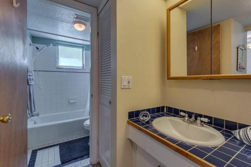Anchors Away condo - image 8