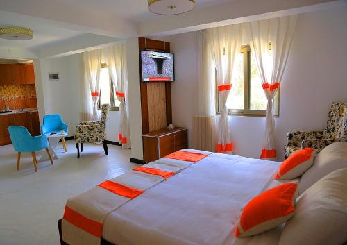 Abat Guest House — Main Photo