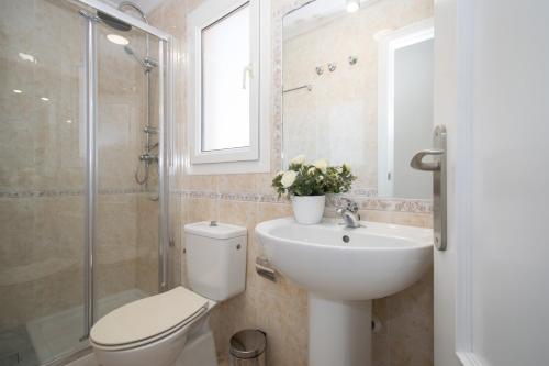 078 Cabo Roig Dream - Alicante Holiday - image 12