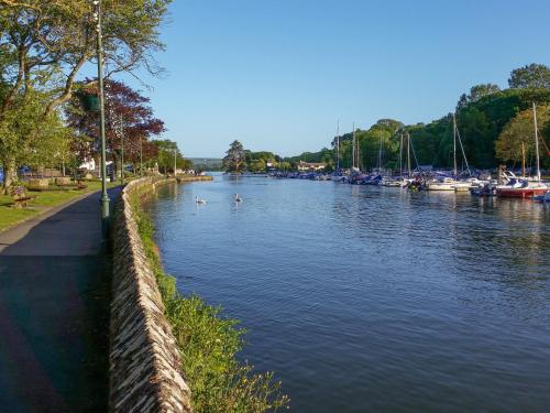 1 Crabshell Quay - image 10