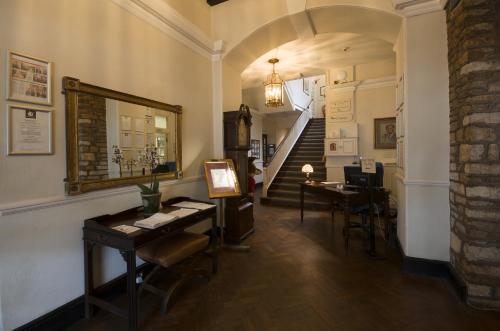 ล็อบบี้, The Snooty Fox in เท็ทบูรีย์