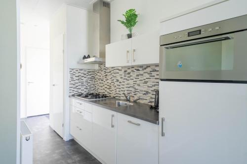 2 bedrooms, 4 beds