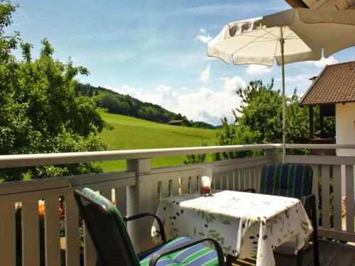 Haus Irmgard 6.2km von Altstein entfernt
