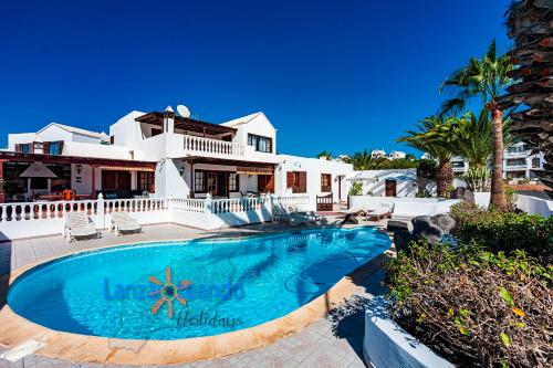 Seaside luxury villa with private heated pool on Playa Bastian