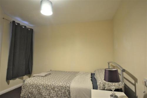 Picture of London Zone 2 Lovely 4 Bedroom Apartment