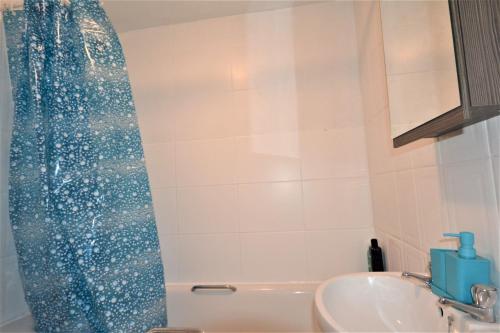 London Zone 2 Lovely 4 bedroom Apartment - 3 Trowbridge Road, Londýn (fotografie 4)