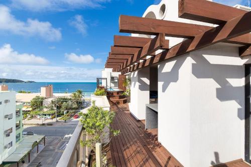Aluguel Cobertura 3 Suites com Piscina Bombas SC