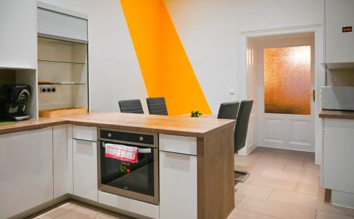 Modern Apartment Wiener Stadthalle - image 5