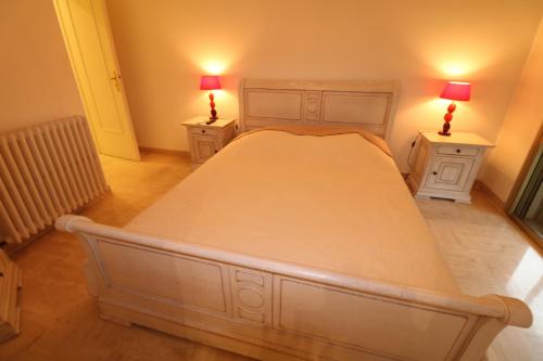 2 bedroom & studio Palais Royal 2 mins from Croisette and Carlton, Cannes (zdjęcie 3)