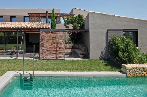 FridaysFlats, Beautiful Villa With Pool gîte à louer Gualta