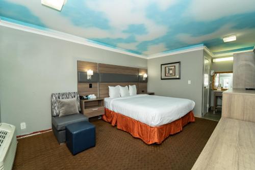 Hollywood Palms Inns & Suites in Los Angeles, USA