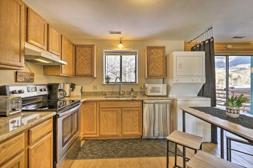 Cozy Condo with Views Walk to Dillon Reservoir - image 6
