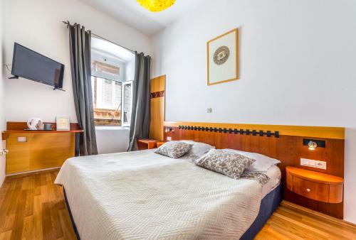 Kaboga street Rooms 3