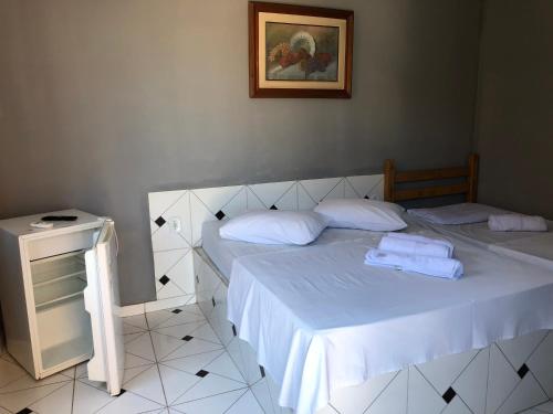 2 double beds, 1 twin bed