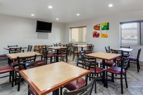 Quality Inn & Suites Goodyear - Phoenix West