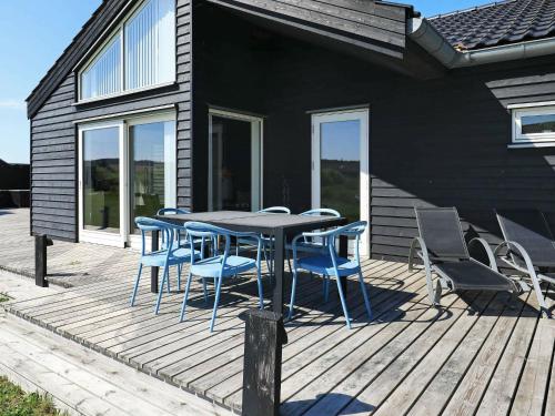 10 person holiday home in Brovst