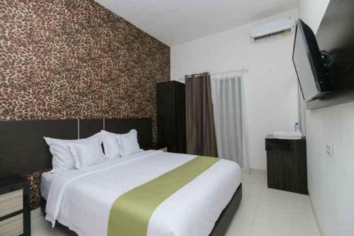 Arotel BSD Serpong