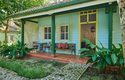 room detail thumbnail 1