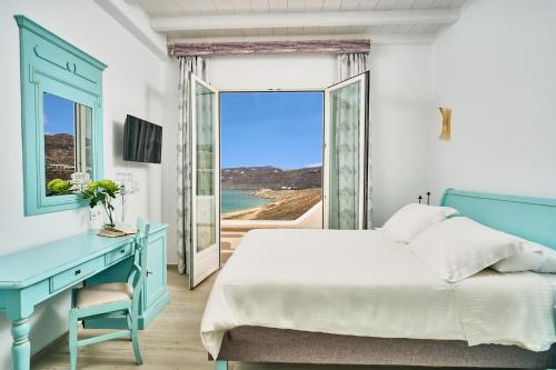 Three Bedroom Villa with Sea View