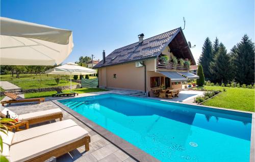 Stunning Home In Slunj With 3 Bedrooms, Wifi And Outdoor Swimming Pool - Slunj