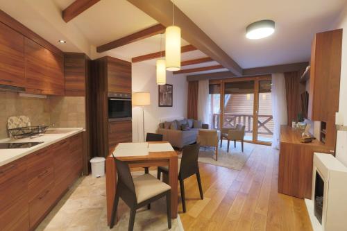 Apartment B231-Aparthotel Vučko- private host