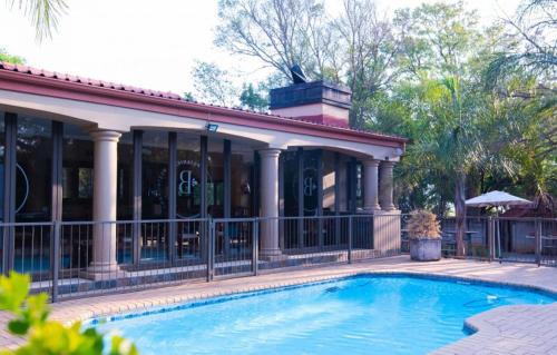 Hutten Heights Lodge by Ilawu Stop at Ilawu Guest Lodge to discover the wonders of Newcastle. Both business travelers and tourists can enjoy the propertys facilities and services. Service-minded staff will welcome and guide you a