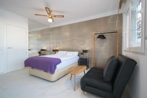 087 Design Studio - Alicante Holiday