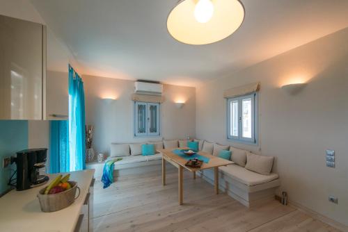 Yin Yang Guest House - Paros