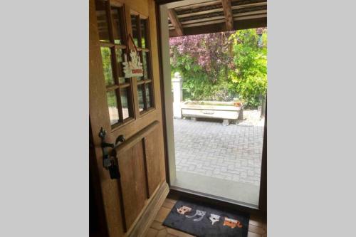  Freistehendes, denkmalgeschütztes Stöckli bei Bern in Kirchlindach