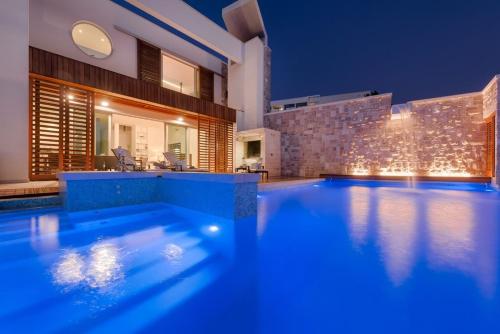 Luxury Seafront Villa Brela Pride with private heated pool at the beach in Brela - Baska Voda