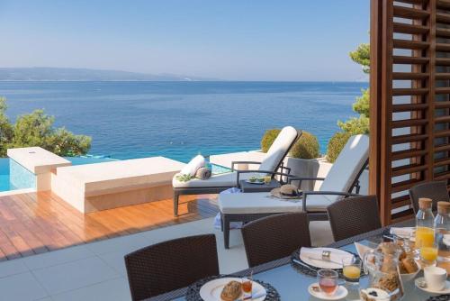 Luxury Seafront Villa Brela Pride with private heated pool at the beach in Brela - Baska Voda