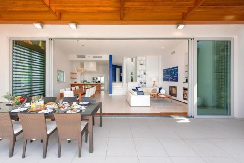 Luxury Seafront Villa Brela Pride with private heated pool at the beach in Brela - Baska Voda