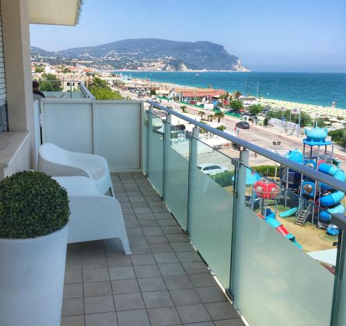  Emozione Marina - appartamento fronte mare in Marcelli